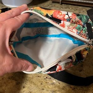 Jansport Floral Crossbody Bag - Multicolor